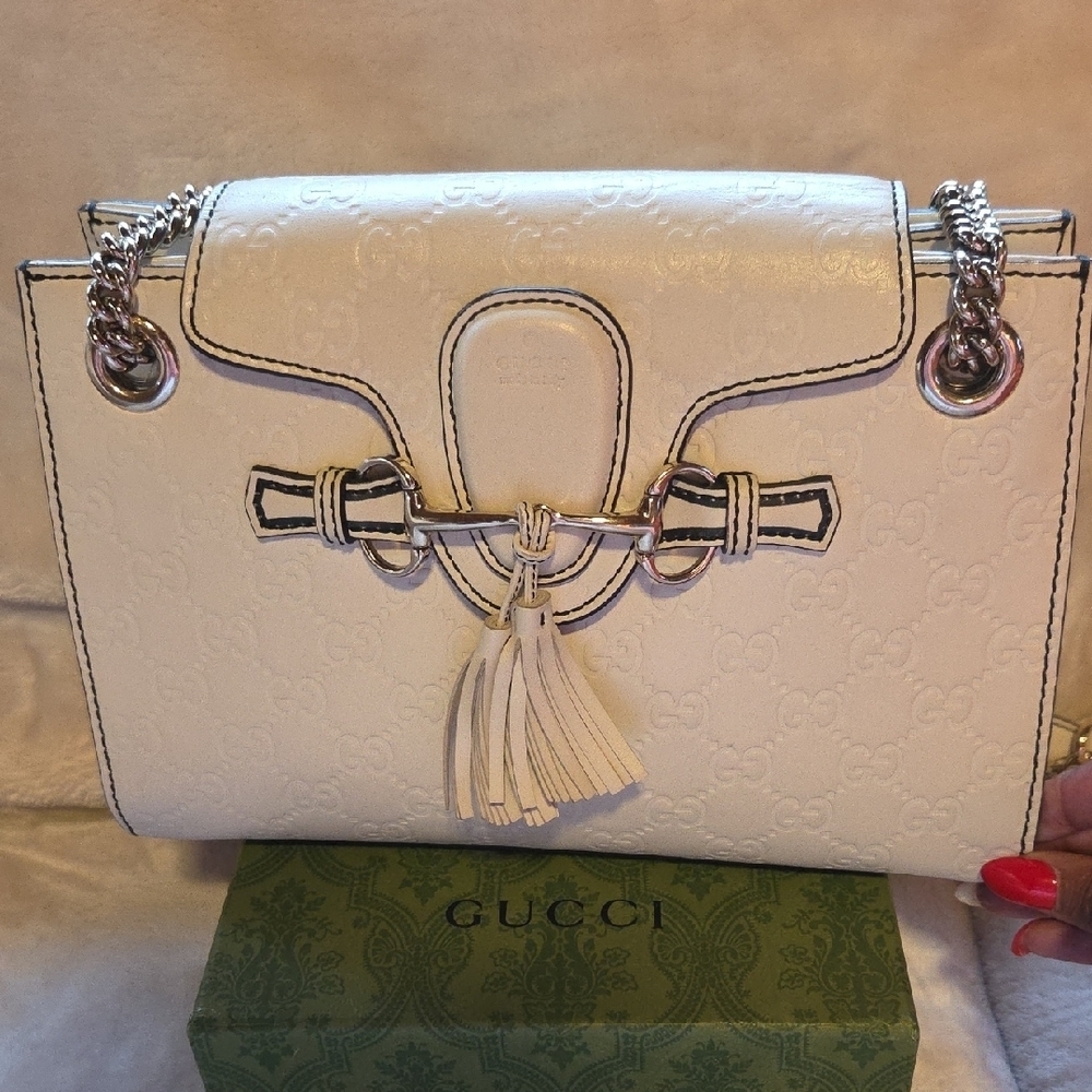 Gucci‎ Silvie White Shoulder Bag with Silver Accents